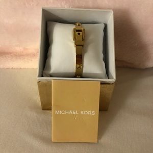 JUST IN💕Michael kors bracelet